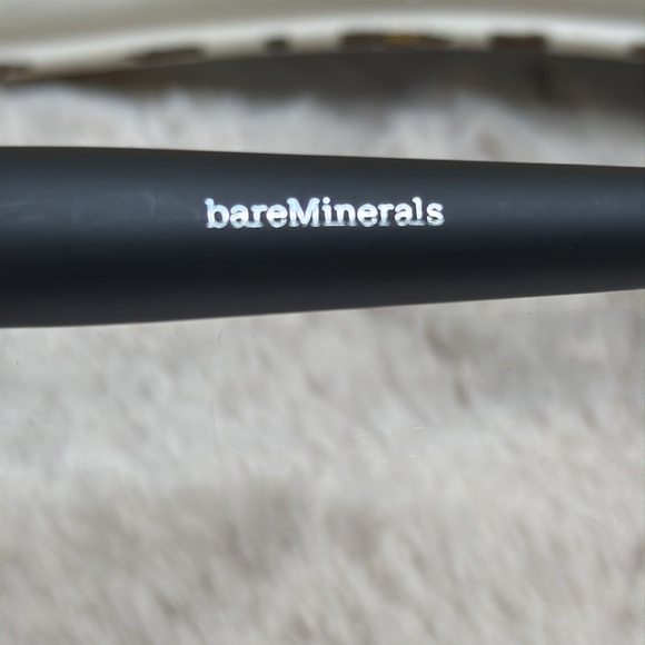 bareMinerals | Luxe Performance Brush, NWT - Picture 4 of 7